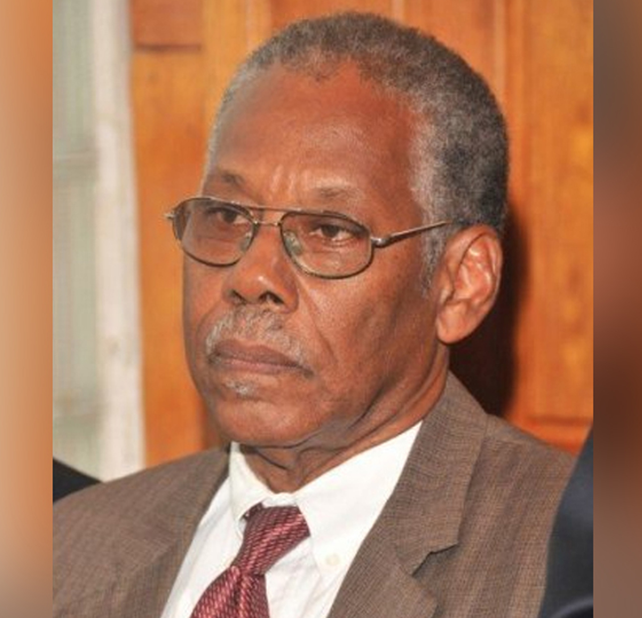 L'ANCIEN PRÉSIDENT PRIVERT SALUE LE DEPART POUR L'AU-DELÀ DE L'ANCIEN SENATEUR PAUL DENIS